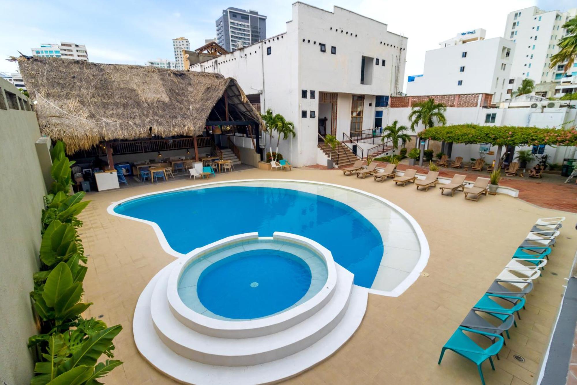 Hotel Sansiraka Suites By Geh Suites ซันตามาร์ตา ภายนอก รูปภาพ