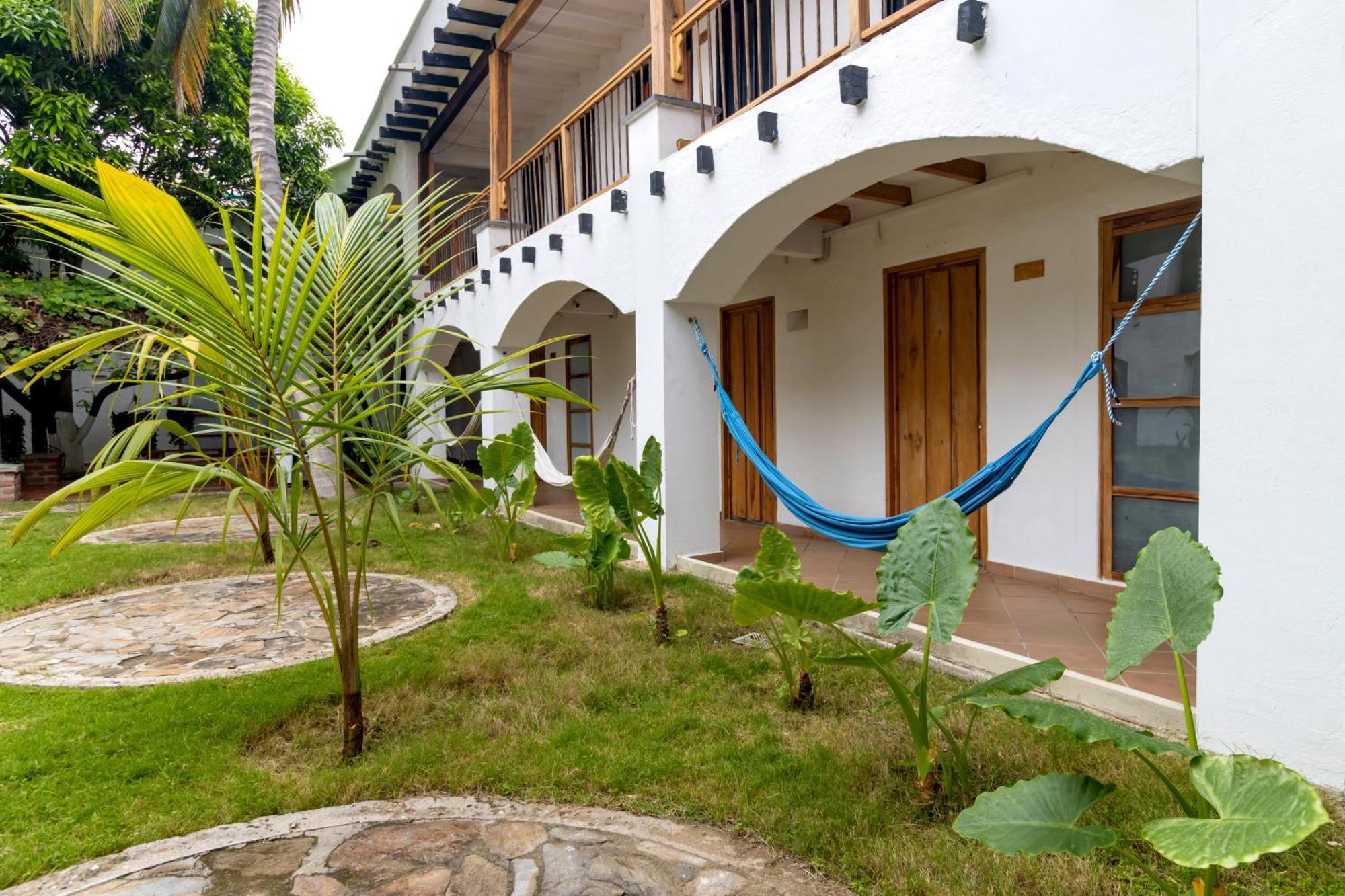 Hotel Sansiraka Suites By Geh Suites ซันตามาร์ตา ภายนอก รูปภาพ
