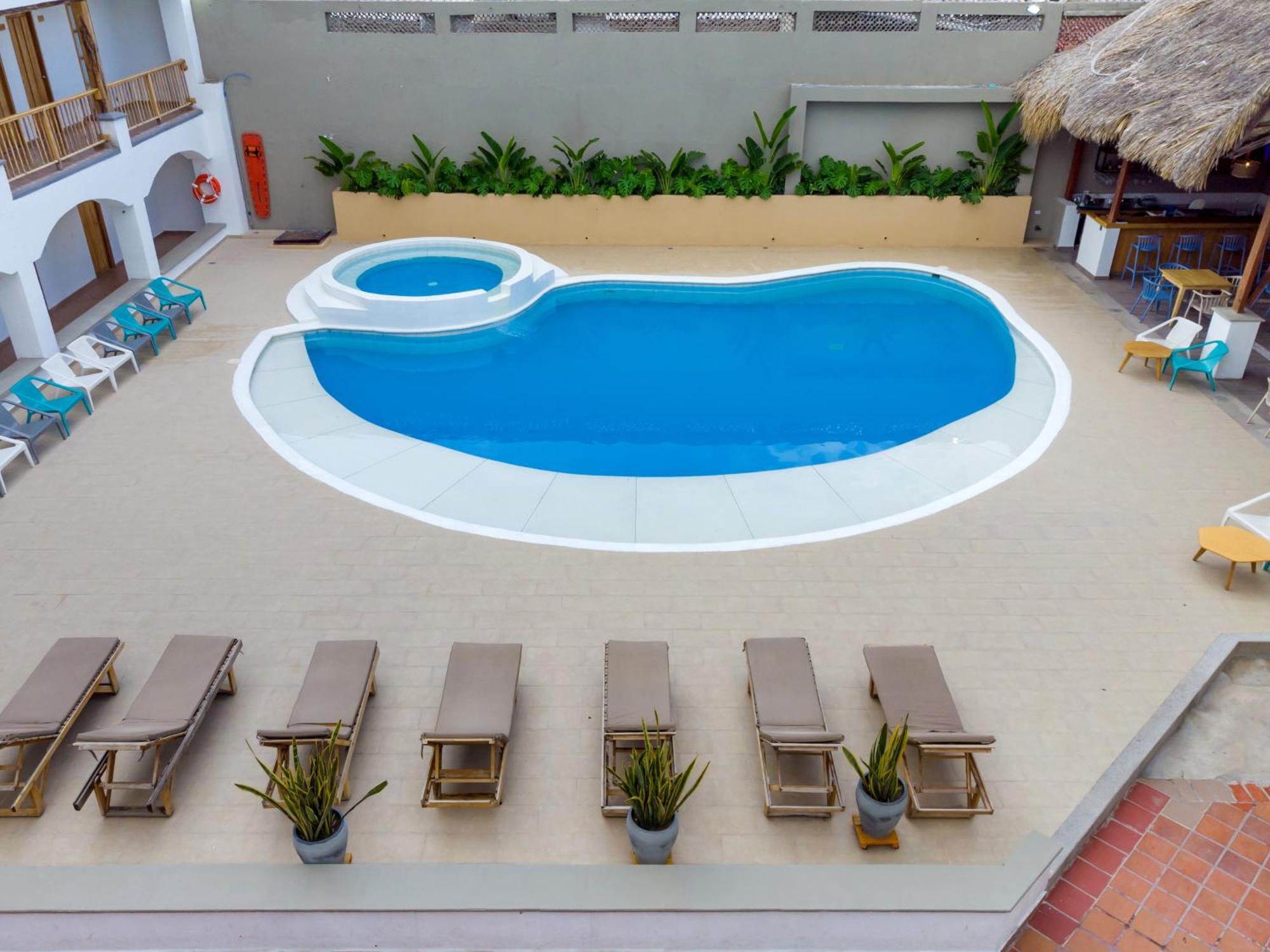 Hotel Sansiraka Suites By Geh Suites ซันตามาร์ตา ภายนอก รูปภาพ